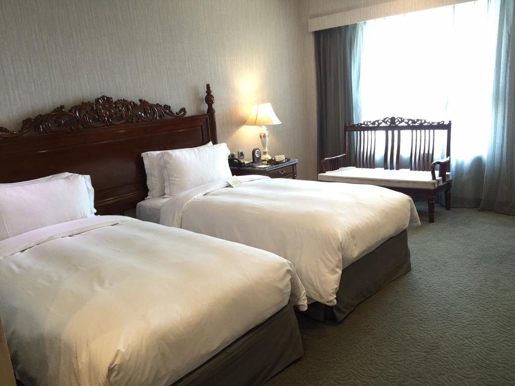 Royal Seasons Hotel Taichung‧Zhongkang Buitenkant foto