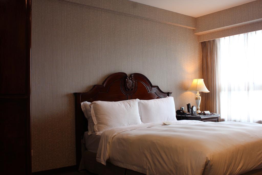 Royal Seasons Hotel Taichung‧Zhongkang Buitenkant foto